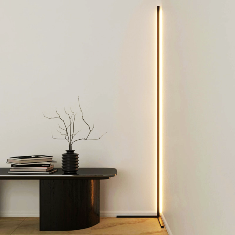 Minimal Warm Lamp-2